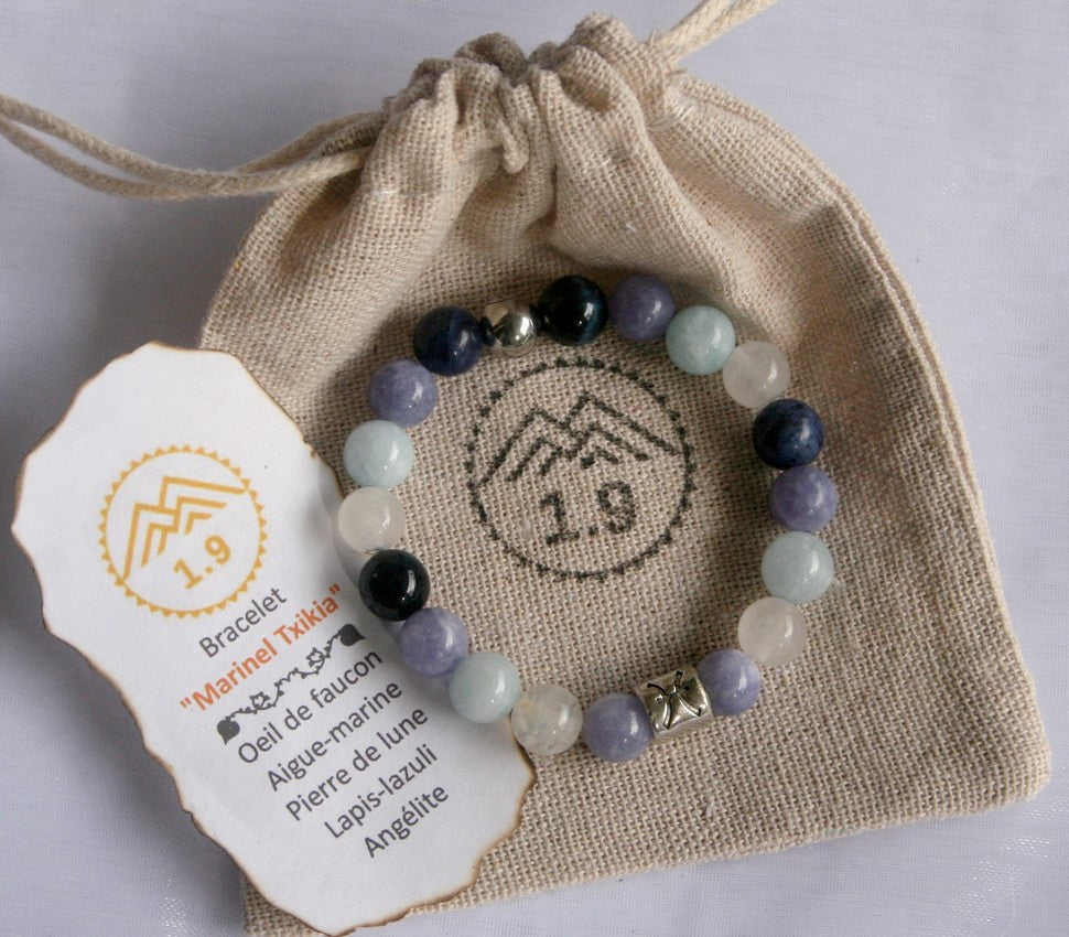 idée cadeau personnalisé bracelet enfant signe astro poissons de la marque 1.9