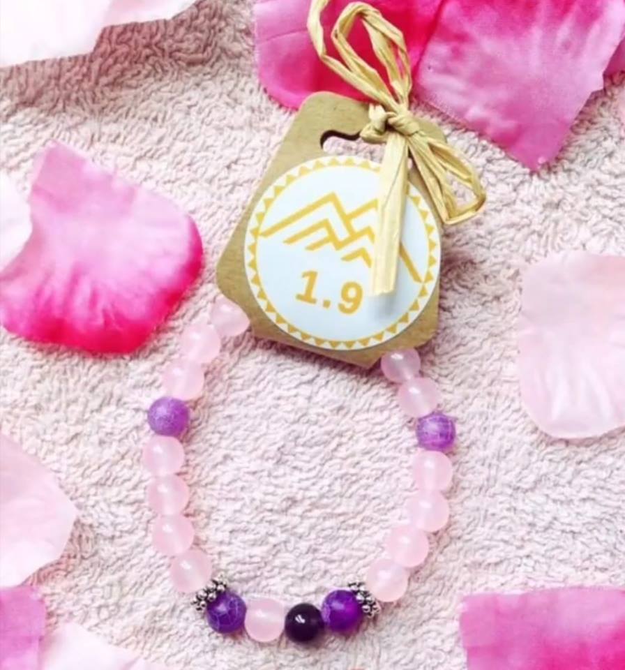 bracelet femme rose et violet en pierres naturelles lithotherapie