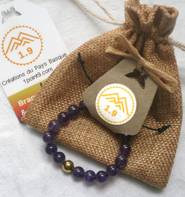 Cadeau bracelet enfant en améthyste fait main sur mesure pour la concentration et le calme, de la marque 1.9 spécialiste en lithothérapie