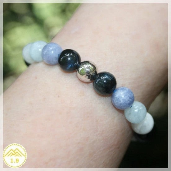 bracelet enfant perles bleu oeil faucon aigue-marine pierre de lune 1.9