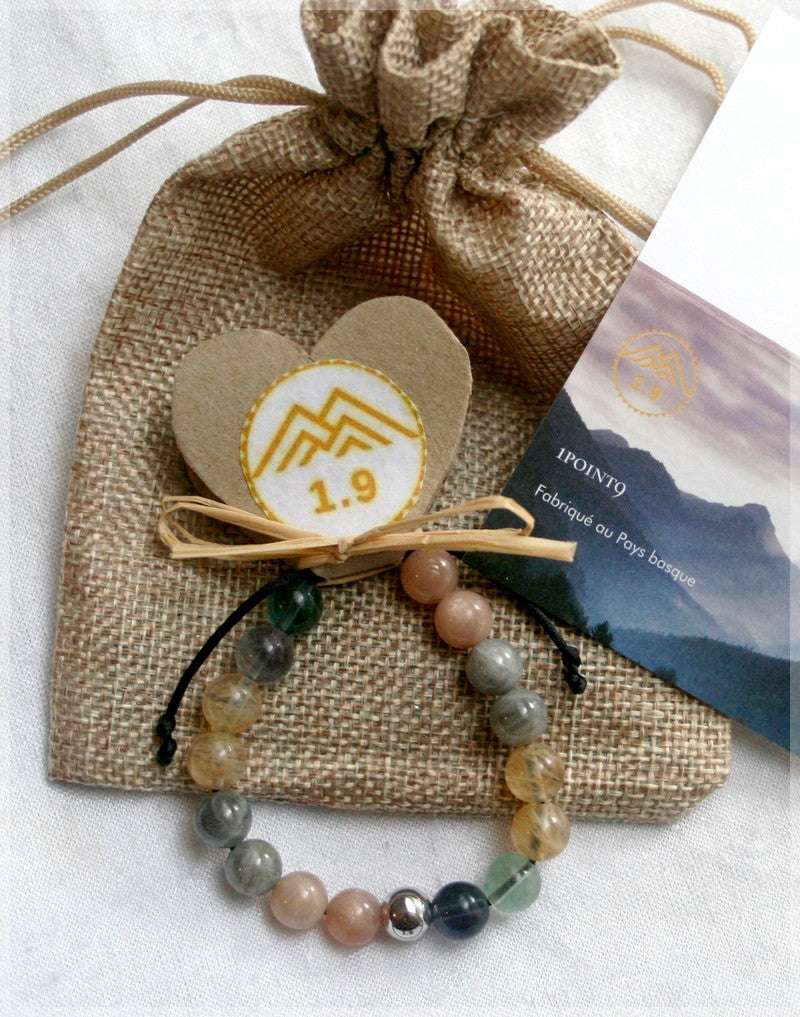 idée cadeau bracelet enfant confiance en soi avec pierres orange jaune vert en pierre de soleil, labradorite, citrine, fluorite, de marque 1.9