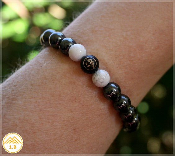Bracelet enfant pierres noir blanc hematite howlite 1.9 lithotherapie