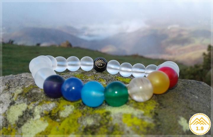 Bracelet femme chakras arc-en-ciel Cristal de roche lithotherapie pays basque 1.9