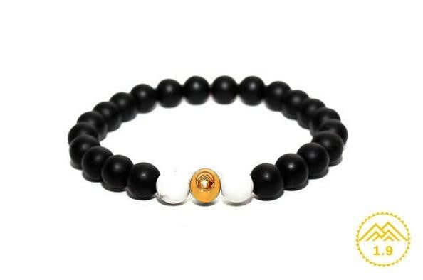 bracelet homme pierres naturelles onyx noir howlite blanche iluna et perle or 1point9