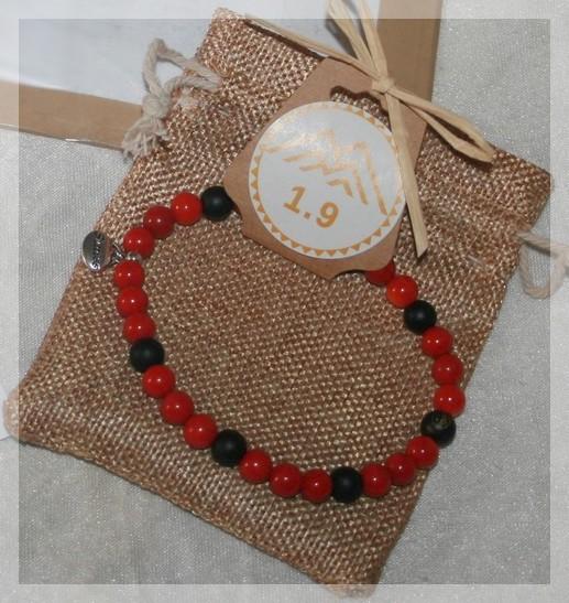 Idée cadeau Bracelet homme Corail rouge Onyx noir grande taille avec Médaille "Succès"