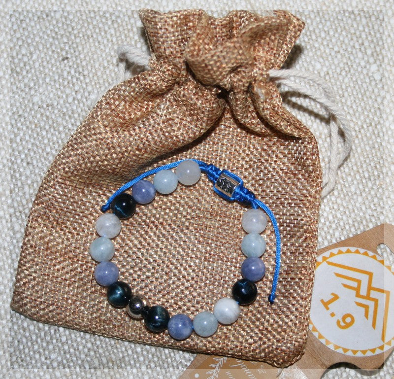 Idée cadeau bracelet personnalisé enfant pierres bleues naturelles lithothérapie 1.9