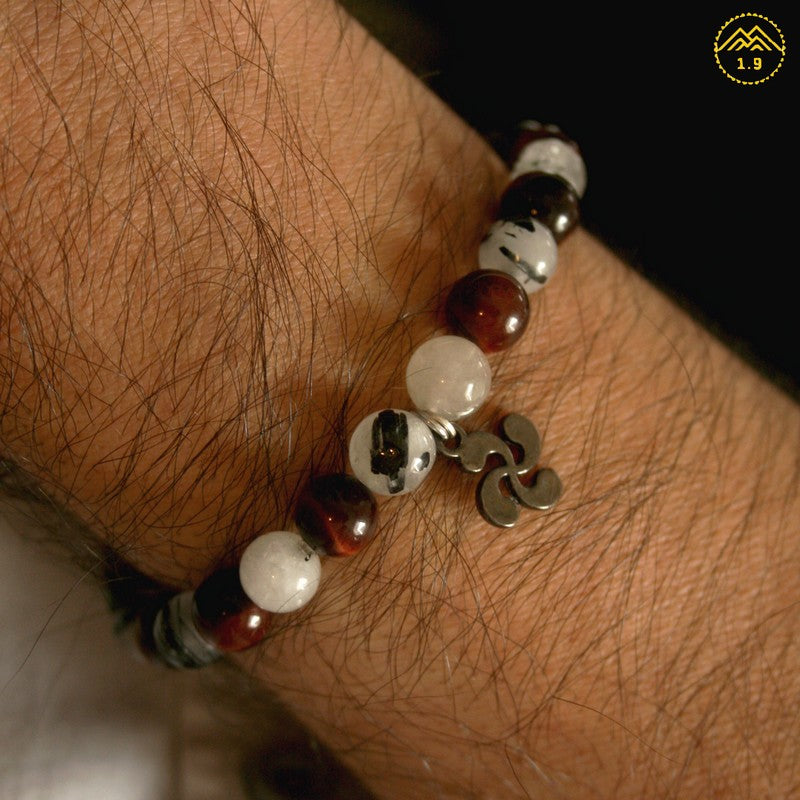 Bracelet croix basque noire et pierres naturelles de quartz tourmaline + Oeil de taureau (oeil de tigre rouge) pour homme, fait sur mesure grande taille, de la marque 1.9