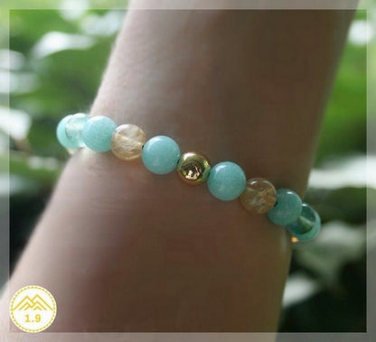 Bracelet enfant pierres vert bleu turquoise jaune or taille ajustable
