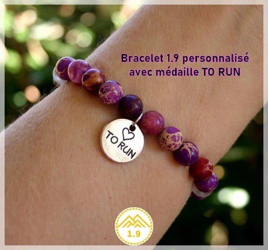 bracelet femme pierres jaspe violet personnalisé avec médaille trail "To Run"
